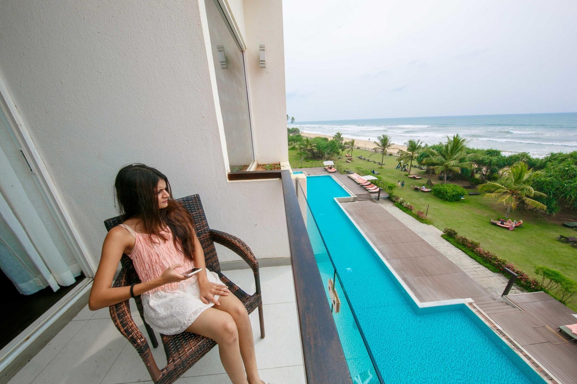 Citrus Waskaduwa Hotel Бентота Екстериор снимка