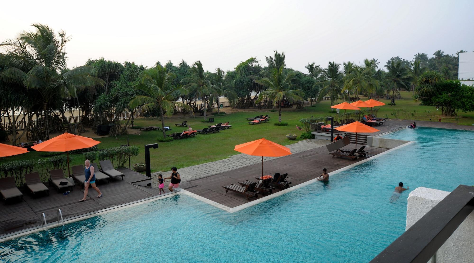 Citrus Waskaduwa Hotel Бентота Екстериор снимка